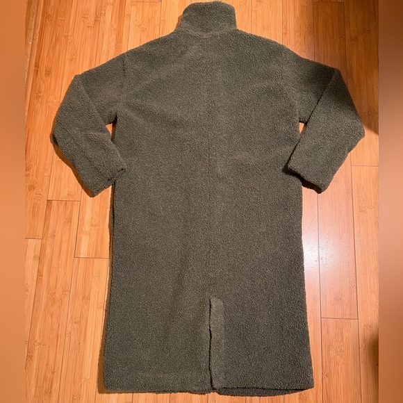 Carve Designs Sutton Boucle Jacket in Fir Green Size S/M - Picture 4 of 16